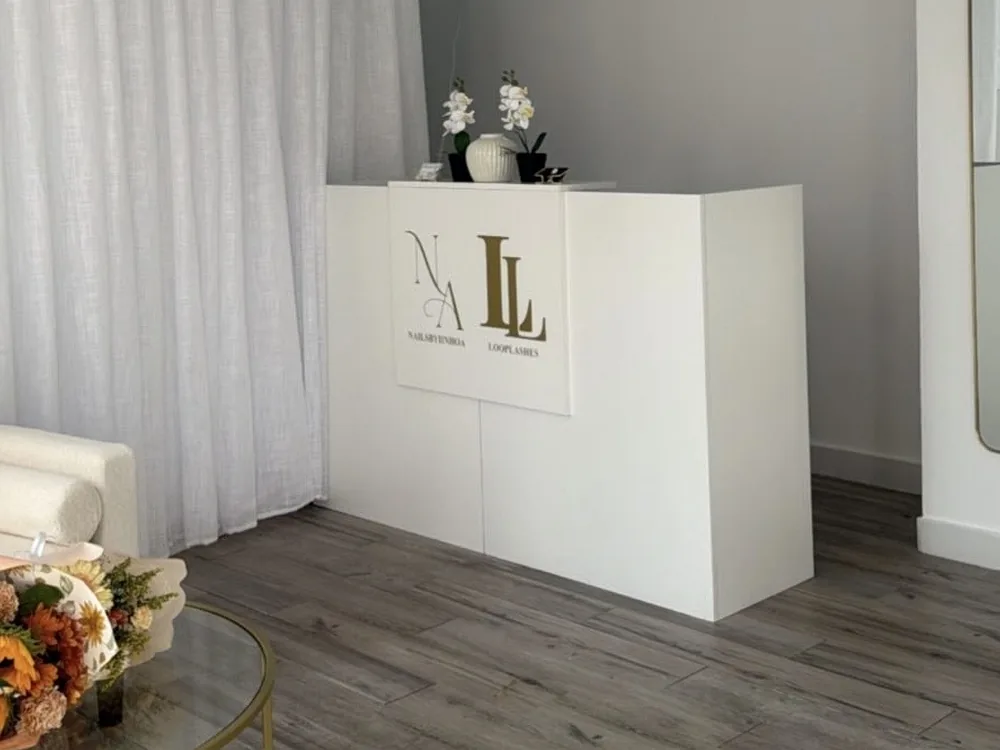 Interior del estudio LOOPLASHES